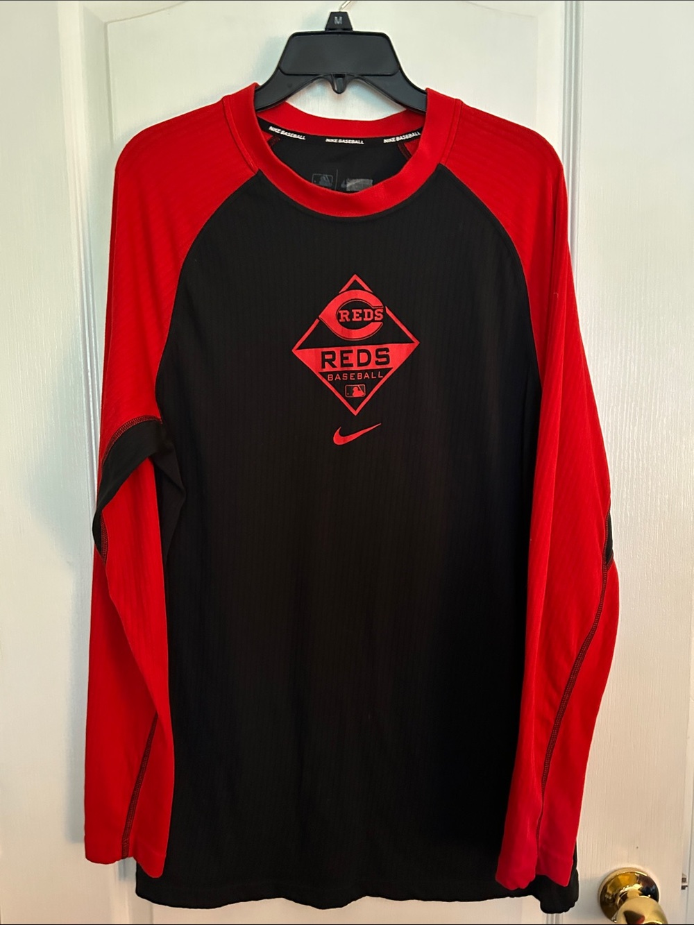 Nike Black and Red Cincinnati Reds Long-Sleeve Raglan Shirt